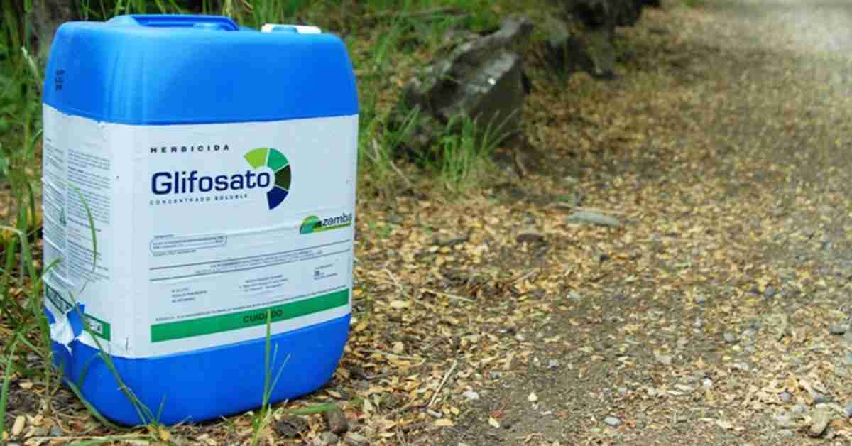 Como é chamado o veneno que mata mato?